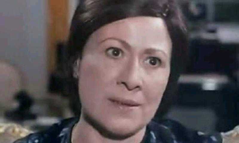 ”لا أعمل من خلاله”.. سر رفض عزيزة حلمي العمل مع زوجها علي الزرقاني