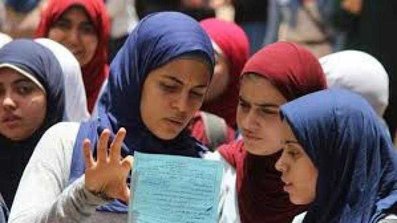 خبير تربوى يوجه نصائح قبل امتحانات الثانوية العامة ويحذر من السوشيال ميديا