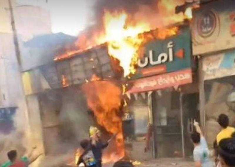 حريق يلتهم محل أدوات منزلية شهير في الشرقية