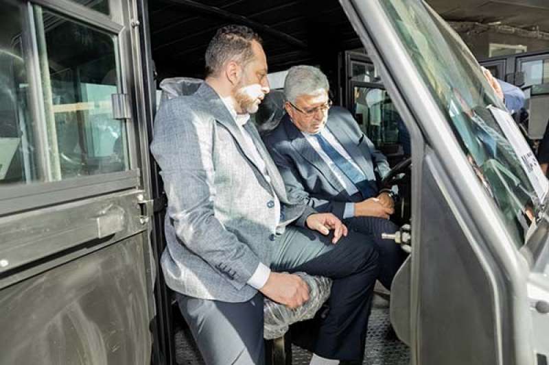 خط أحمر