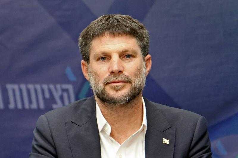 وزير مالية الاحتلال الإسرائيلي مهددًا: مدنهم ستتحول إلى خراب تمامًا مثل القطاع