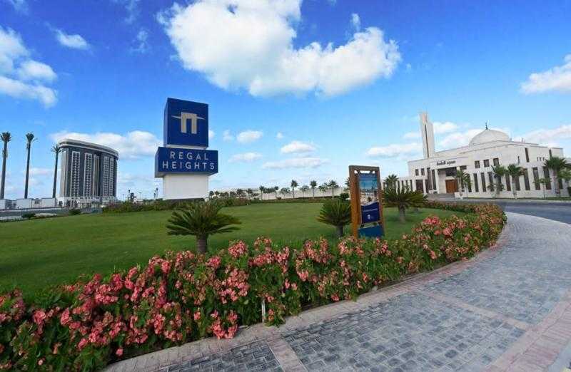 وزير الإسكان يتابع استعدادات مدينة العلمين الجديدة لإقامة مناطق ترفيهية وأنشطة خلال موسم الصيف الحالى