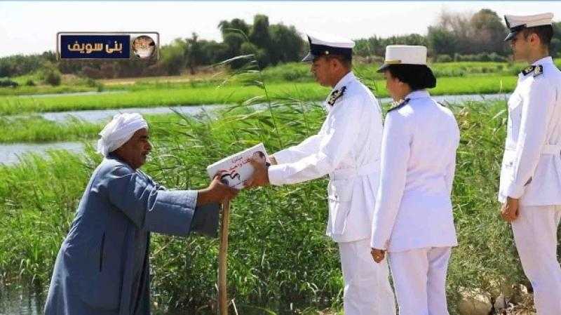 الداخلية تواصل مبادرة «مأموري أقسام ومراكز الشرطة» لدعم محدودي الدخل.. صور