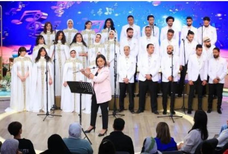 منى الشاذلي تستضيف فرقة ”أعز الناس” في أسبوع العيد.. الأربعاء المقبل
