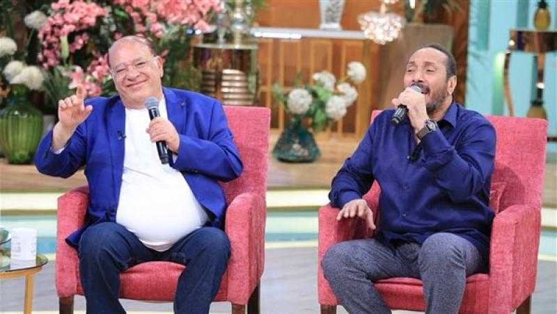هدية لزوجة الحجار.. صلاح عبد الله يكشف مفاجأة عن ”أجمل حاجة”