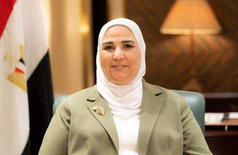 وزيرة التضامن: استمرار عمل الخط الساخن لعلاج مرضى الإدمان خلال أيام عيد الأضحى