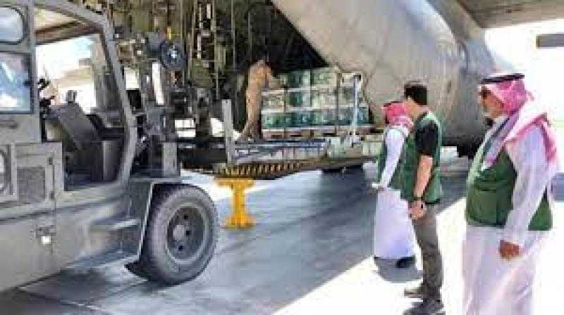 مطار العريش يستقبل الطائرة الإغاثية السعودية الـ 54 المخصصة لإغاثة الشعب الفلسطيني في غزة