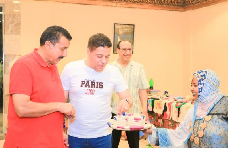 خط أحمر