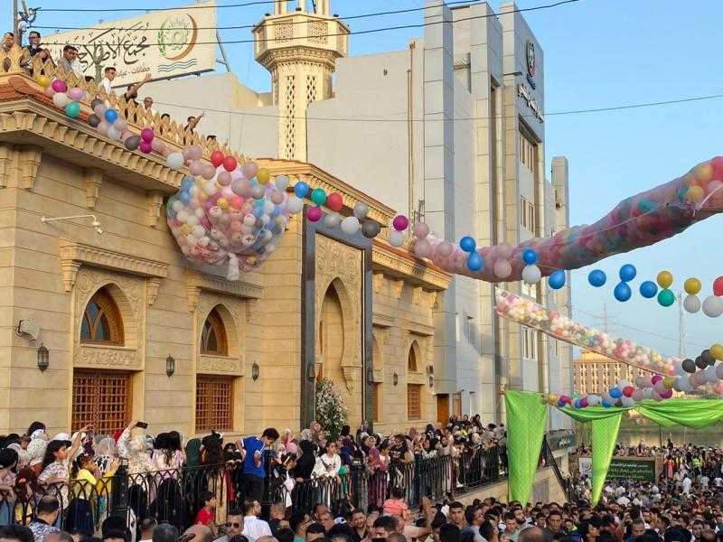 أهالي المنصورة يؤدون صلاة عيد الأضحى المبارك