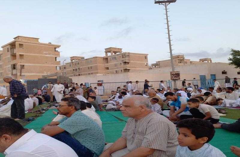 أهالى مطروح يؤدون صلاة عيد الأضحى المبارك