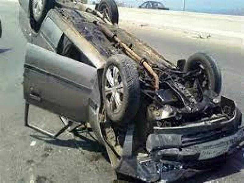 مصرع شخص وإصابة 5 أشخاص في انقلاب سيارة بالشيخ زايد