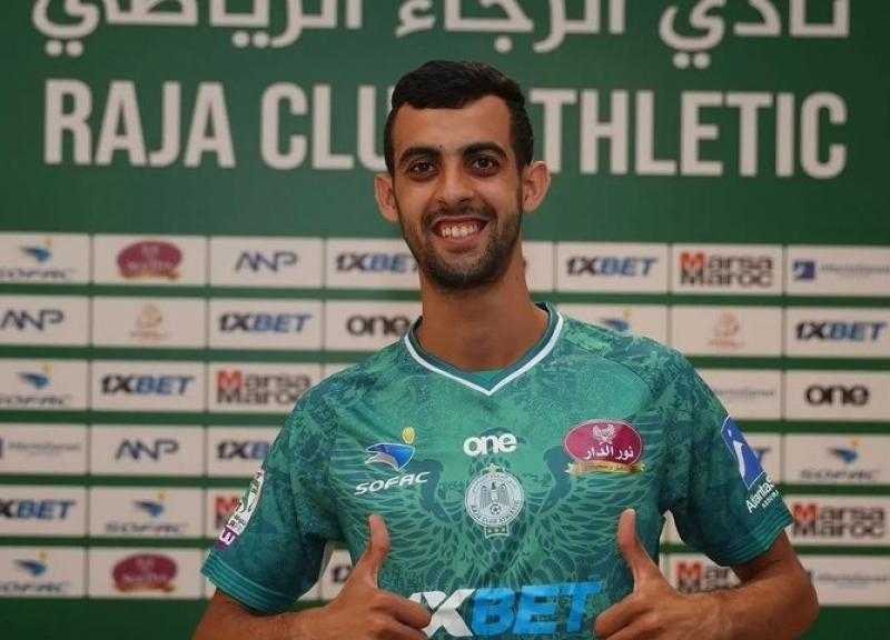تقارير: اهتمام أهلاوي بمدافع الرجاء