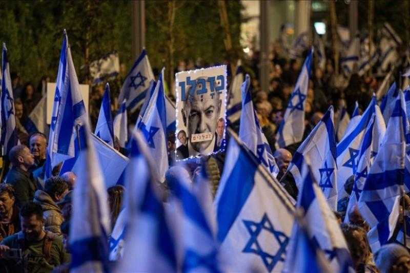 آلاف الأشخاص يحتجون في القدس مطالبين حكومة نتنياهو بالاستقالة
