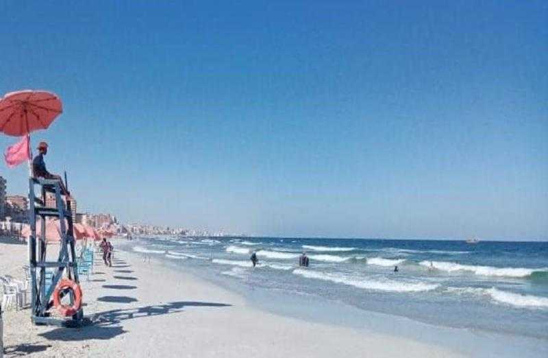 الرايات حمراء.. السباحة ممنوعة بهذه المناطق بالإسكندرية في ثالث أيام العيد