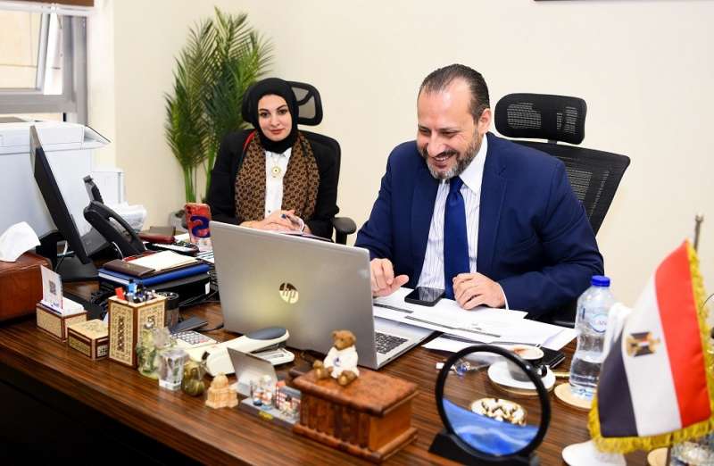 خط أحمر