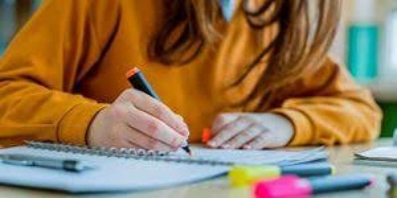 لطلاب الثانوية العامة.. 5 أطعمة احرص عليها قبل الامتحان