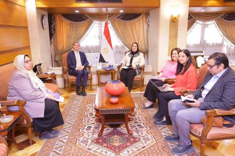 وزيرة التضامن تناقش دعم الفلسطينيين والسودانيين خلال لقاء الممثل المقيم لبرنامج الأمم المتحدة في مصر