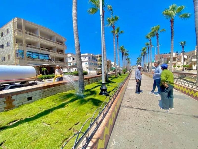 محافظ كفر الشيخ يتابع أعمال النظافة والتجميل في مصيف بلطيم