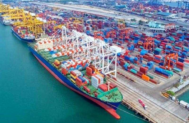 تداول 2000 طن بضائع بموانئ البحر الأحمر