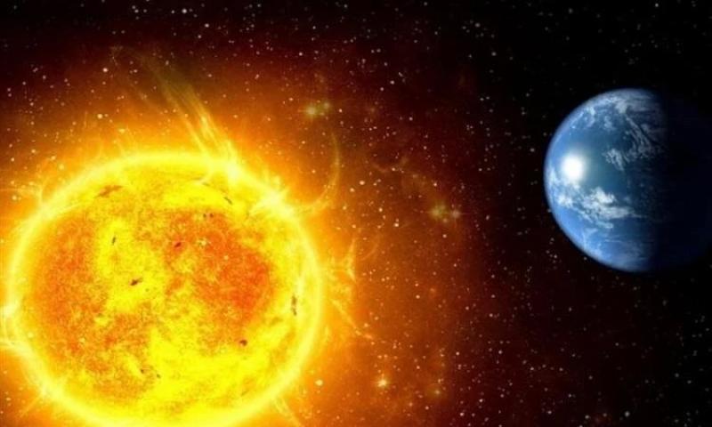 لماذا «ظِلُّ الإنسان» أقصَرُ ما يكون اليوم الخميس؟.. الفلك يجيب