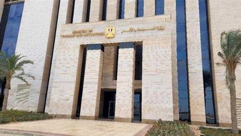 السياحة تعقد ورشة عمل للعاملين بوزارة الآثار.. تفاصيل