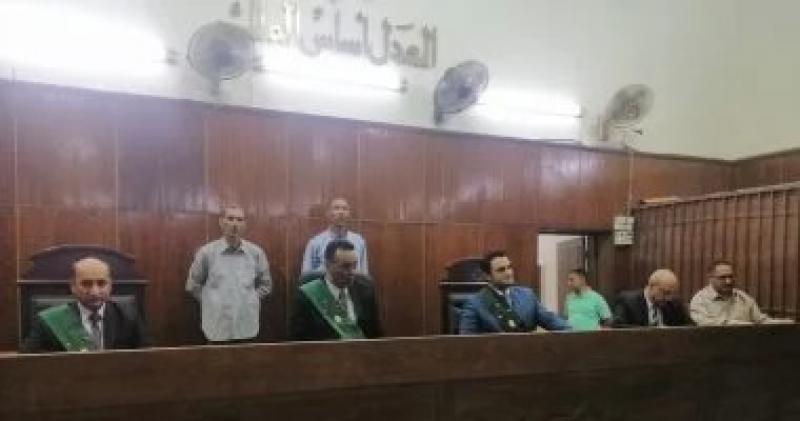 المشدد 6 سنوات وغرامة 100 ألف جنيه لمتهمين بالاتجار فى المخدرات بسوهاج