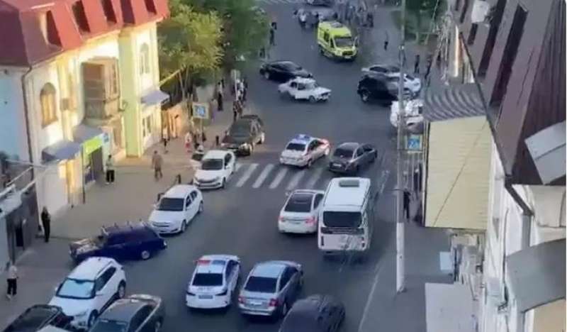 خط أحمر
