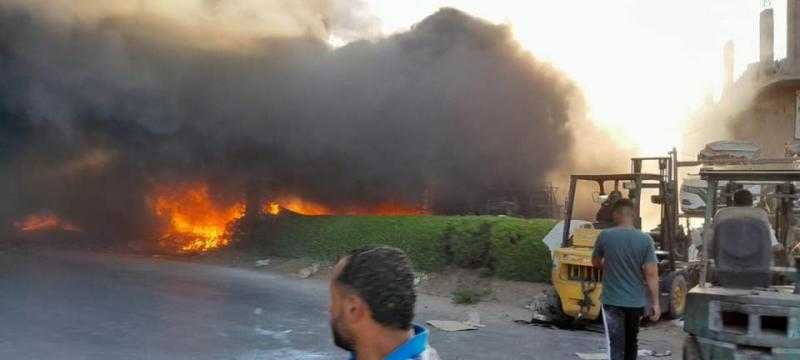محافظة الدقهلية تعلن جهودها لمتابعة تداعيات نشوب حريق بمستودع قطع غيار سيارات بمركز طلخا