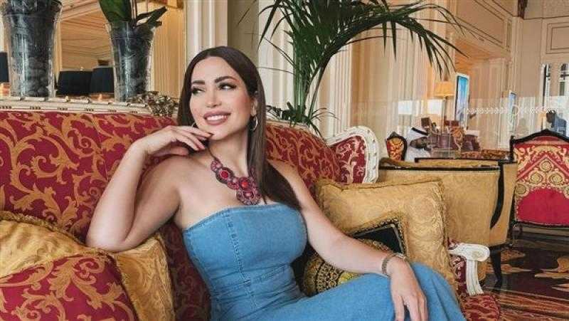 فستان صيفي.. نسرين طافش تثير الجدل بظهورها