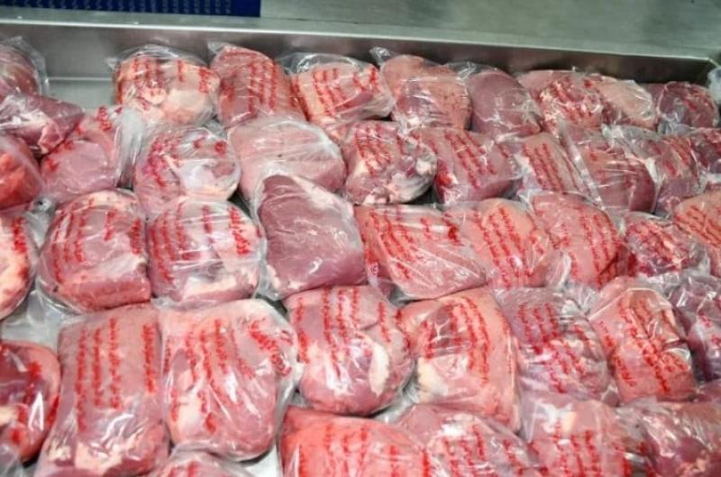 محافظ المنيا: توزيع 2 طن دفعة أولى من لحوم صكوك أضاحي الأوقاف على الأولى بالرعاية