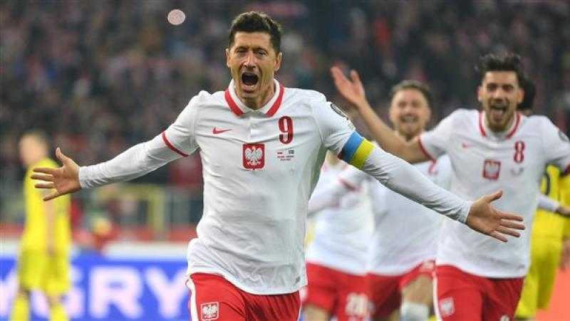 ليفاندوفسكي على رأس تشكيل بولندا المتوقع أمام فرنسا باليورو