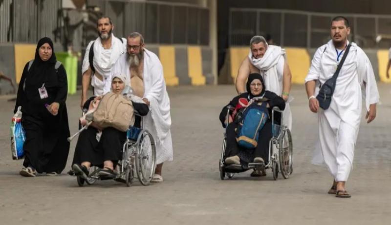 مغادرة 2322 حاجًا من ضيوف برنامج خادم الحرمين الشريفين بعد أداء مناسك الحج
