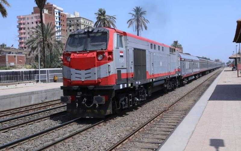 السكة الحديد: تعديل تركيب قطارات بخط القاهرة - الإسكندرية والقاهرة - أسوان
