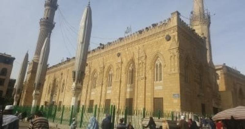 إمام مسجد الحسين: سيدنا النبي حذرنا من التشاؤم فى أمور الحياة
