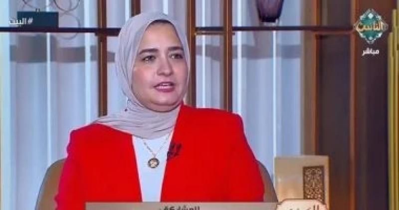 أستاذ تغذية تحذر من أخطاء تسبب التسمم الغذائي في الطقس الحار