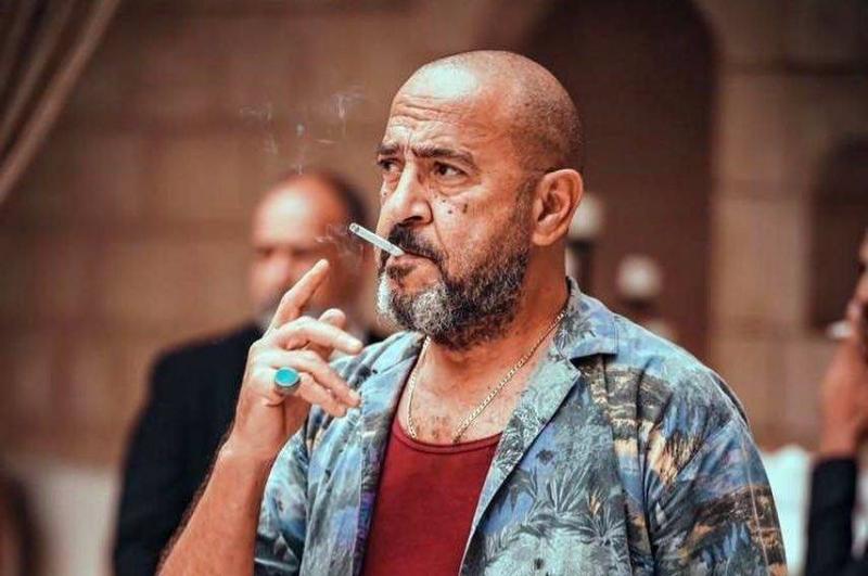 أشرف عبدالباقي يعلق بصورة كوميدية على استعراض عضلات محمد صلاح