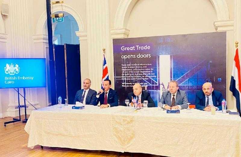 ”الإسكان” تبحث مع السفارة البريطانية بالقاهرة سبل الشراكة والاستثمار في المجال العقاري والمدن الجديدة