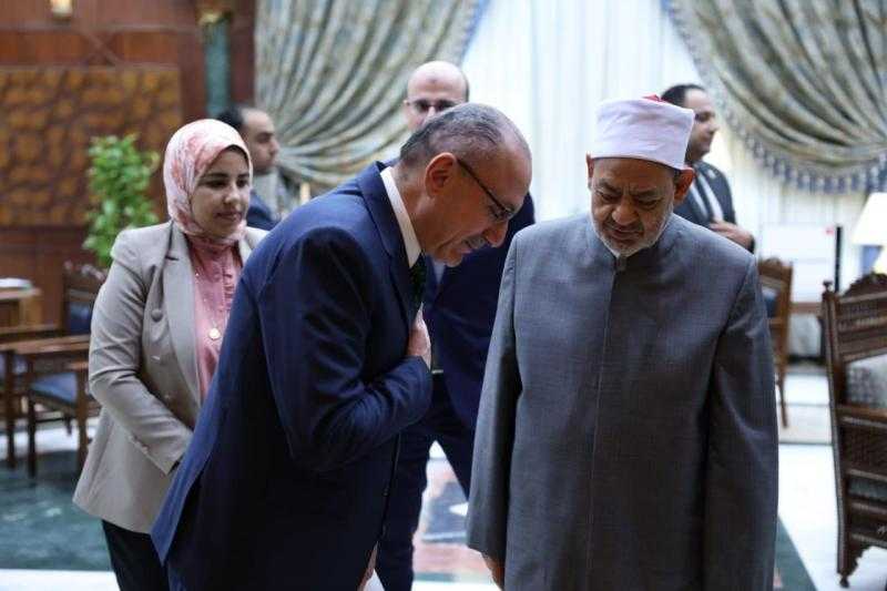 شيخ الأزهر يستقبل السفير التركي لبحث زيادة عدد الطلاب الأتراك الدارسين في الأزهر