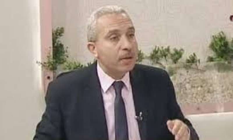 خط أحمر