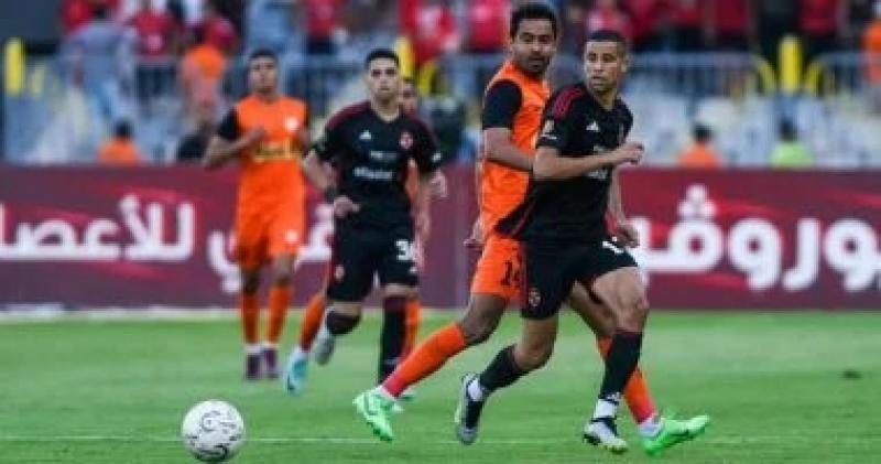 عمرو جمال وأحمد شريف يقودان هجوم فاركو أمام الأهلي