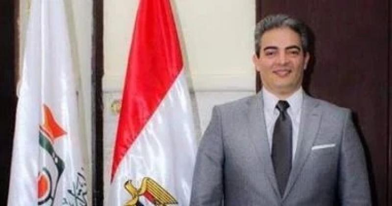نقيب الإعلاميين يهنئ الرئيس السيسى بالذكرى الـ11 لثورة 30 يونيو