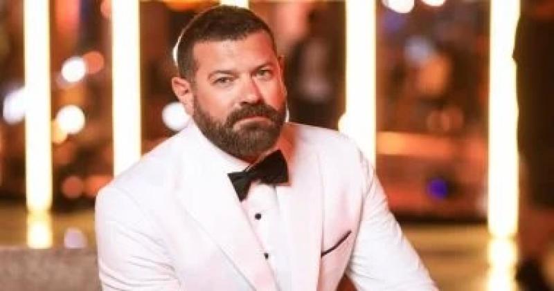 عمرو يوسف عن مشاهده مع أحمد عز: قلدته بتفاصيل صغيرة ليشعر المشاهد أننا أشقاء
