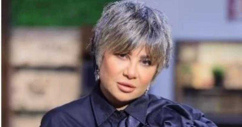 مفيدة شيحة تحتفل بعقد قران ابنتها: فرحة عمري.. صور