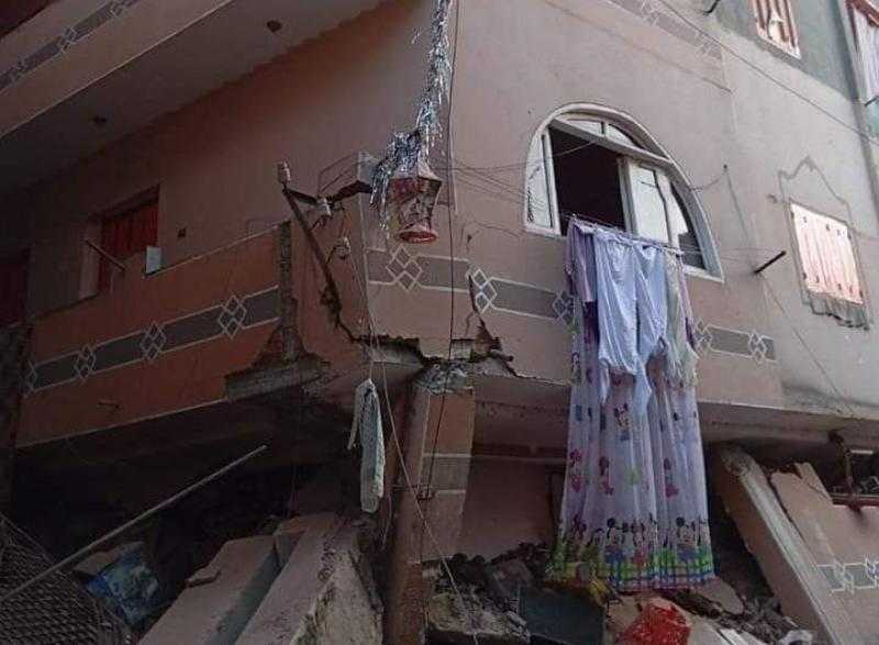 الدقهلية تعلن تطورات حادث انهيار منزل «ميت فاتك»