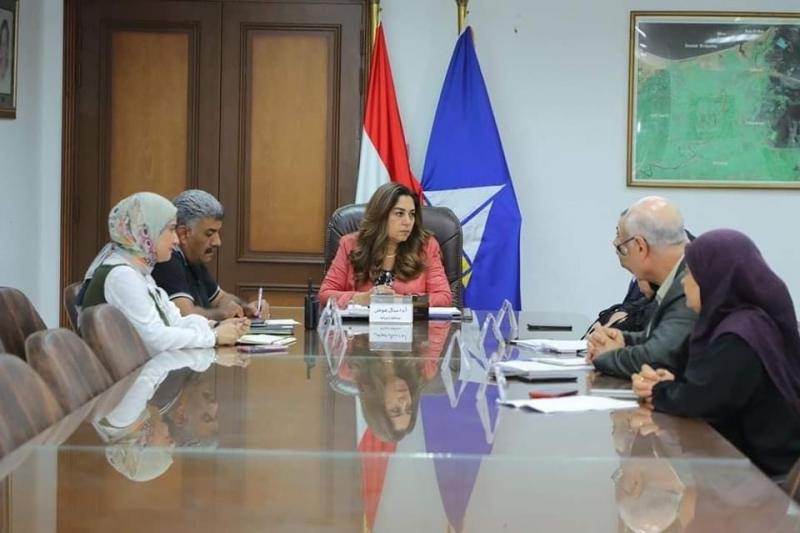 محافظ دمياط: نتابع رصف الطرق وتجميل الميادين لتحسين البيئة