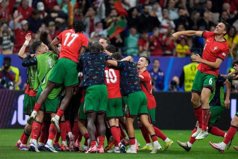 البرتغال تهزم سلوفينيا بضربات الترجيح وتضرب موعدا مع فرنسا في دور الثمانية بأمم أوروبا