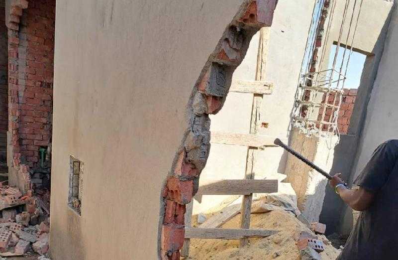 تنفيذ قرارات غلق وتشميع ورفع عدادات مرافق وإزالة مخالفات بناء بمدن 6 أكتوبر والشروق ودمياط الجديدة