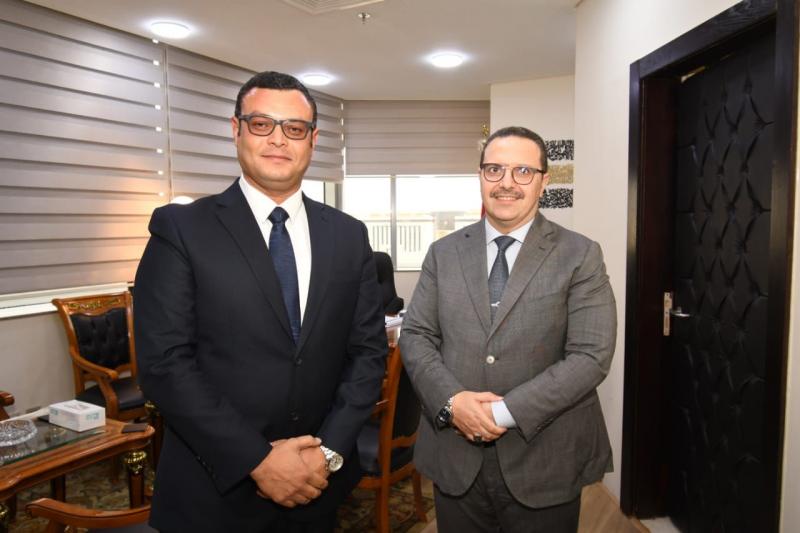 خط أحمر