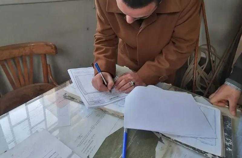 تغيبوا عن العمل بدون إذن.. إحالة 147 من العاملين في مركز رشيد إلى التحقيق