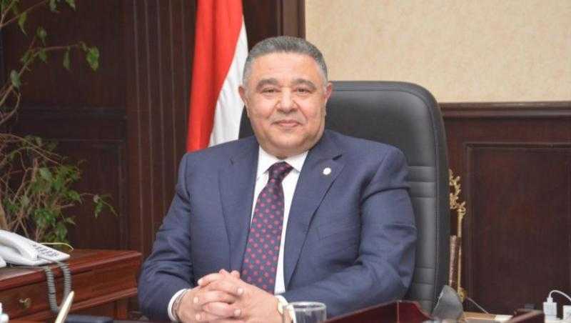 محافظ البحر الأحمر يكشف آخر تطورات المشروعات بالمحافظة وخطة الانتهاء منها